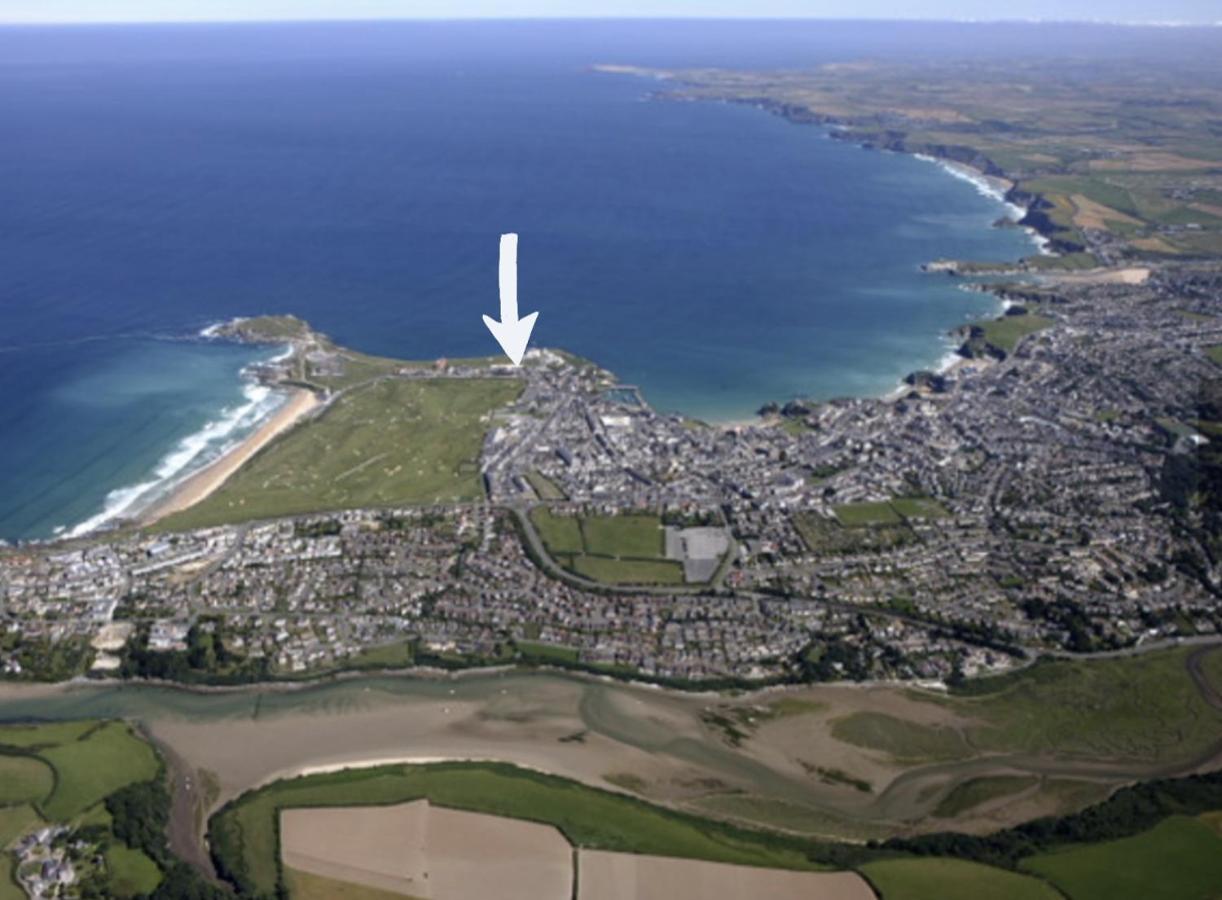 Apartment 100M From Fistral Beach- Underground Parking-Surf Shower & Locker- Sleeps 6 Newquay  Exterior photo